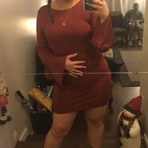 Red orange body shaping dress that stretches!